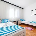 Nada Sea View Centre Szybenik