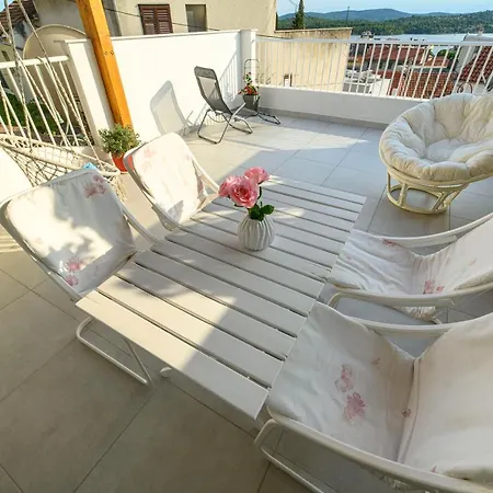 Nada Sea View Centre