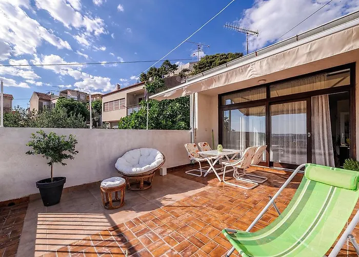 Apartamento Nada Sea View Centre *